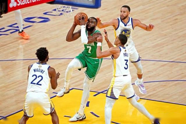 NBA公关回应CBA规则对受限自由球员转会的影响